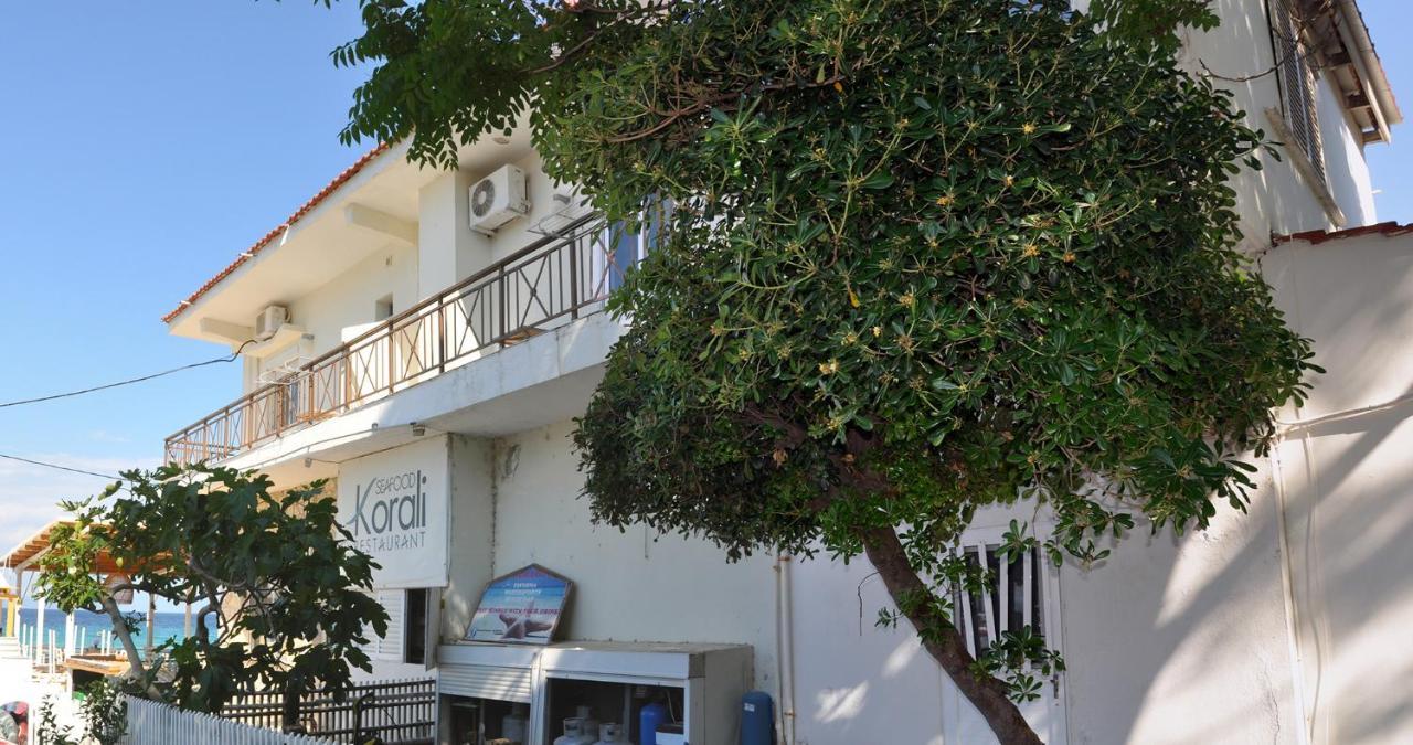 Coralli Beach Studios-Apartments Kallithea  Esterno foto